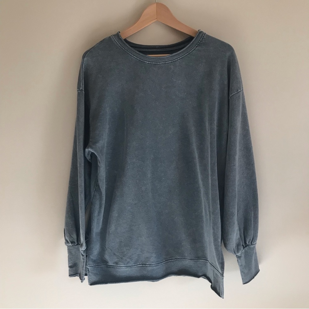 Vici acid wash grey distressed lightweight pullover, size Large